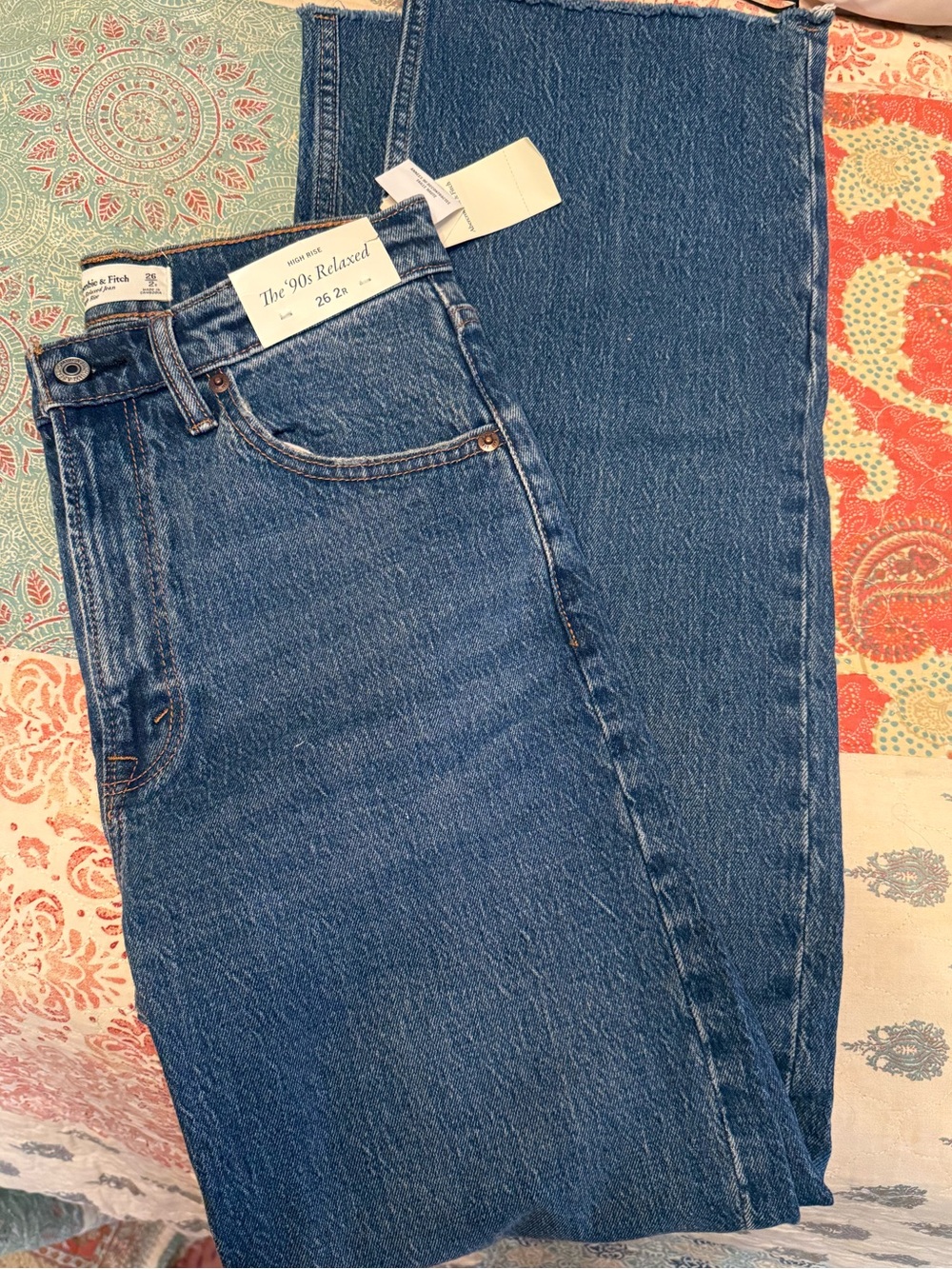 Abercrombie and Fitch 90s High Rise Jeans - Picture 3 of 6
